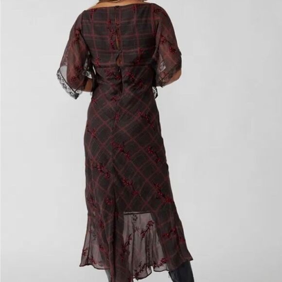 NWT Free People Fallen Flowers Midi Dress Embroidered Beaded size 4
Retail $298 - Picture 6 of 14